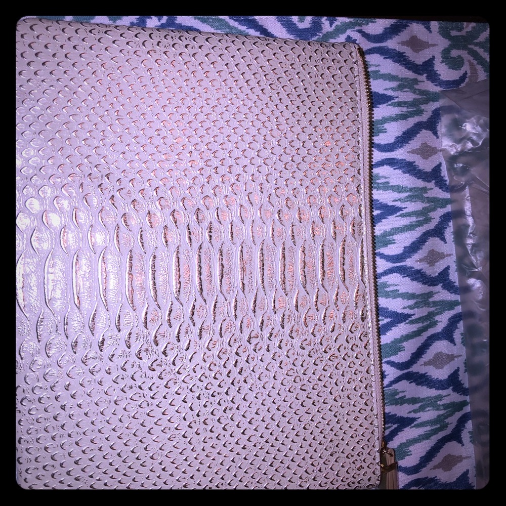 NEW Stella & Dot travel pouch in ivory-gold